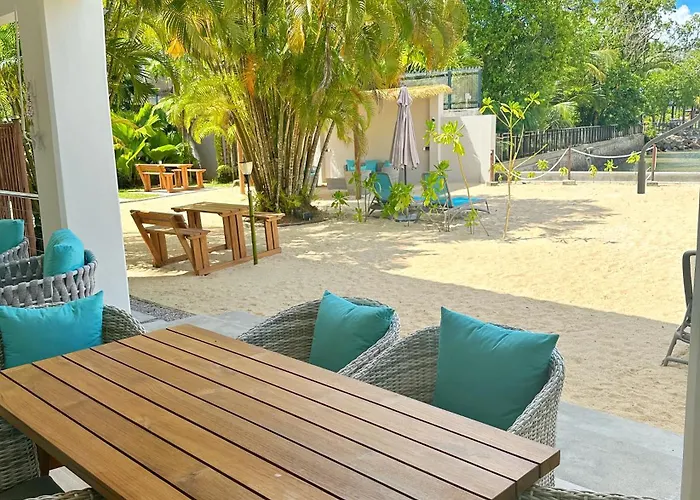 Pineapple Beach Villas